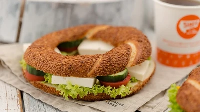 simit arasi domates peynir